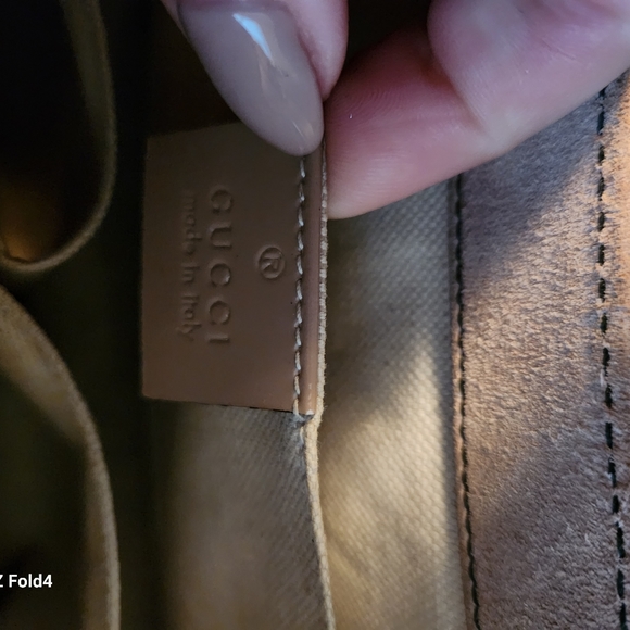 Gucci Patent Leather Emily Shoulder Bag - Picture 5 of 6